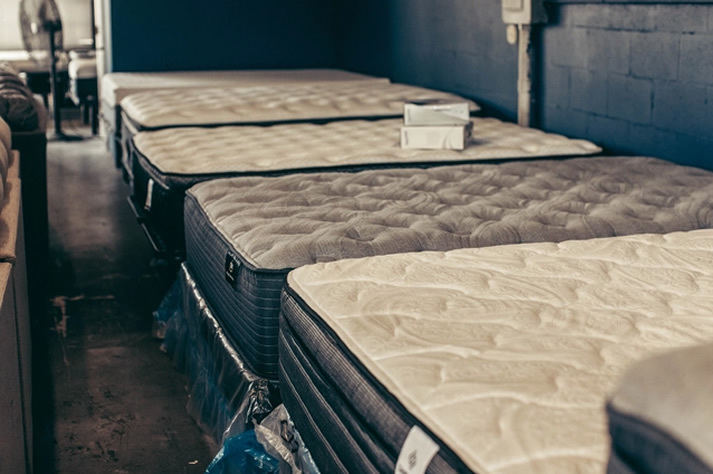 Which is better, spring mattress or latex mattress?